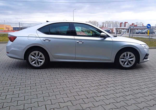 Skoda Octavia cena 93900 przebieg: 69231, rok produkcji 2021 z Tarnów małe 407